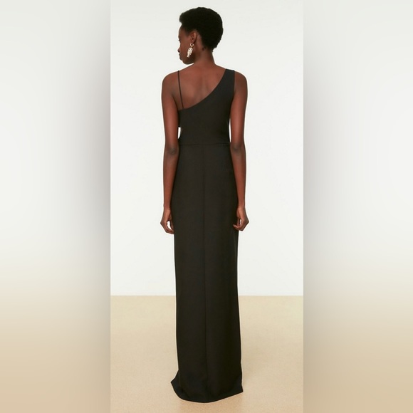 BLACK EVENING DRESS SIZE 6 - Picture 2 of 3